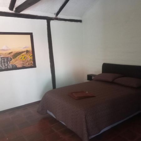 Quinta Los Eucaliptos Hotel Quito Bagian luar foto