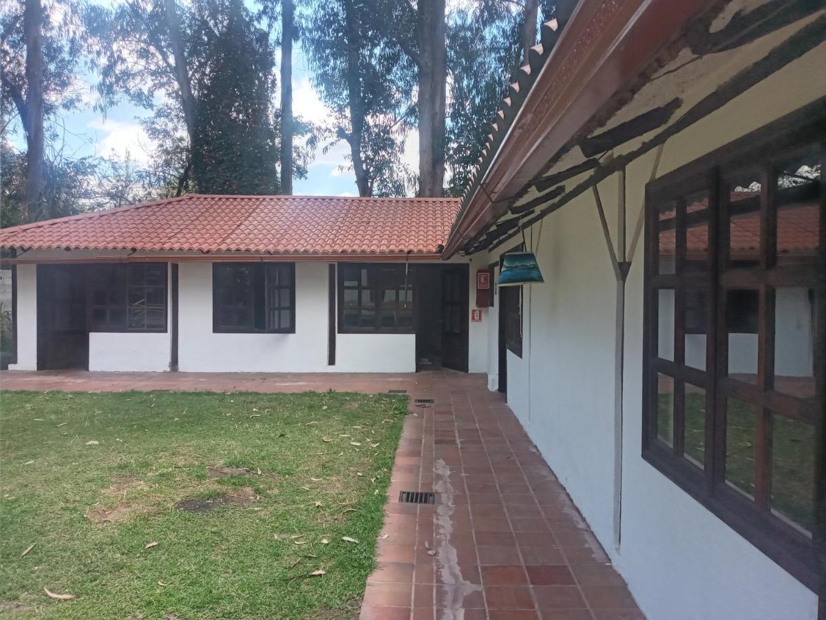 Quinta Los Eucaliptos Hotel Quito Bagian luar foto