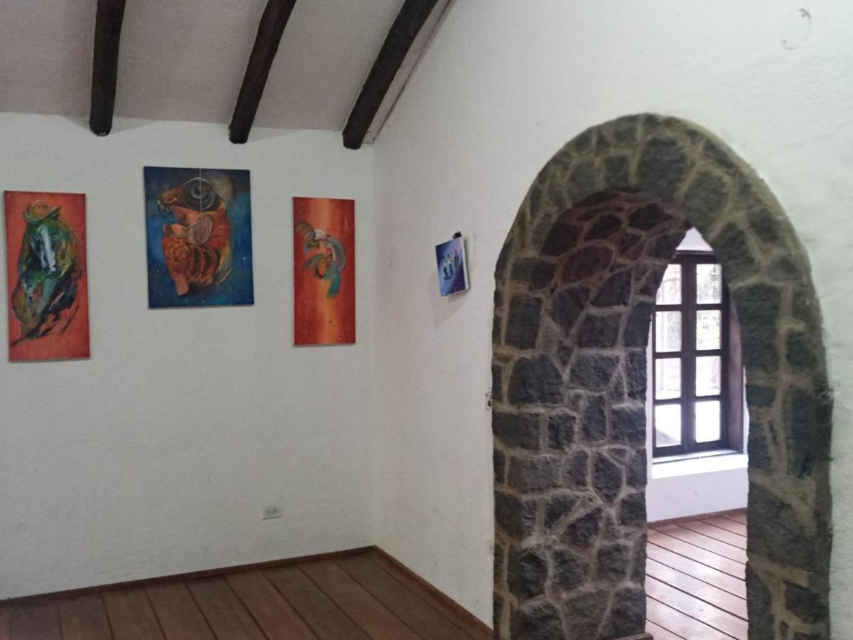 Quinta Los Eucaliptos Hotel Quito Bagian luar foto