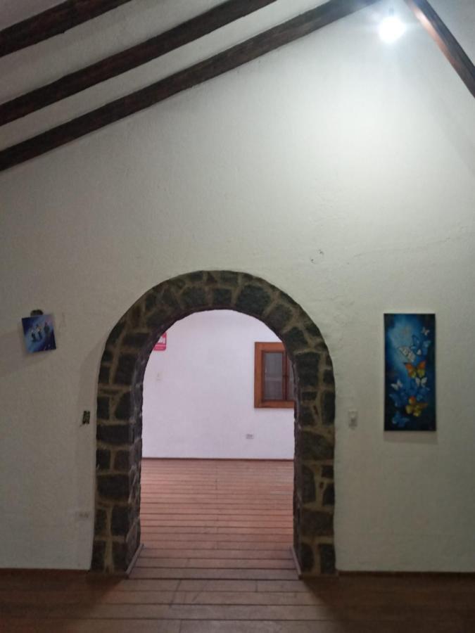 Quinta Los Eucaliptos Hotel Quito Bagian luar foto